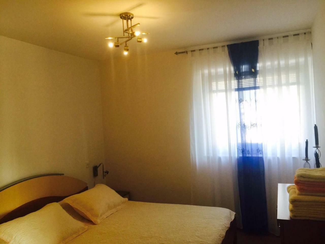 Apartman Nekic ツレス エクステリア 写真